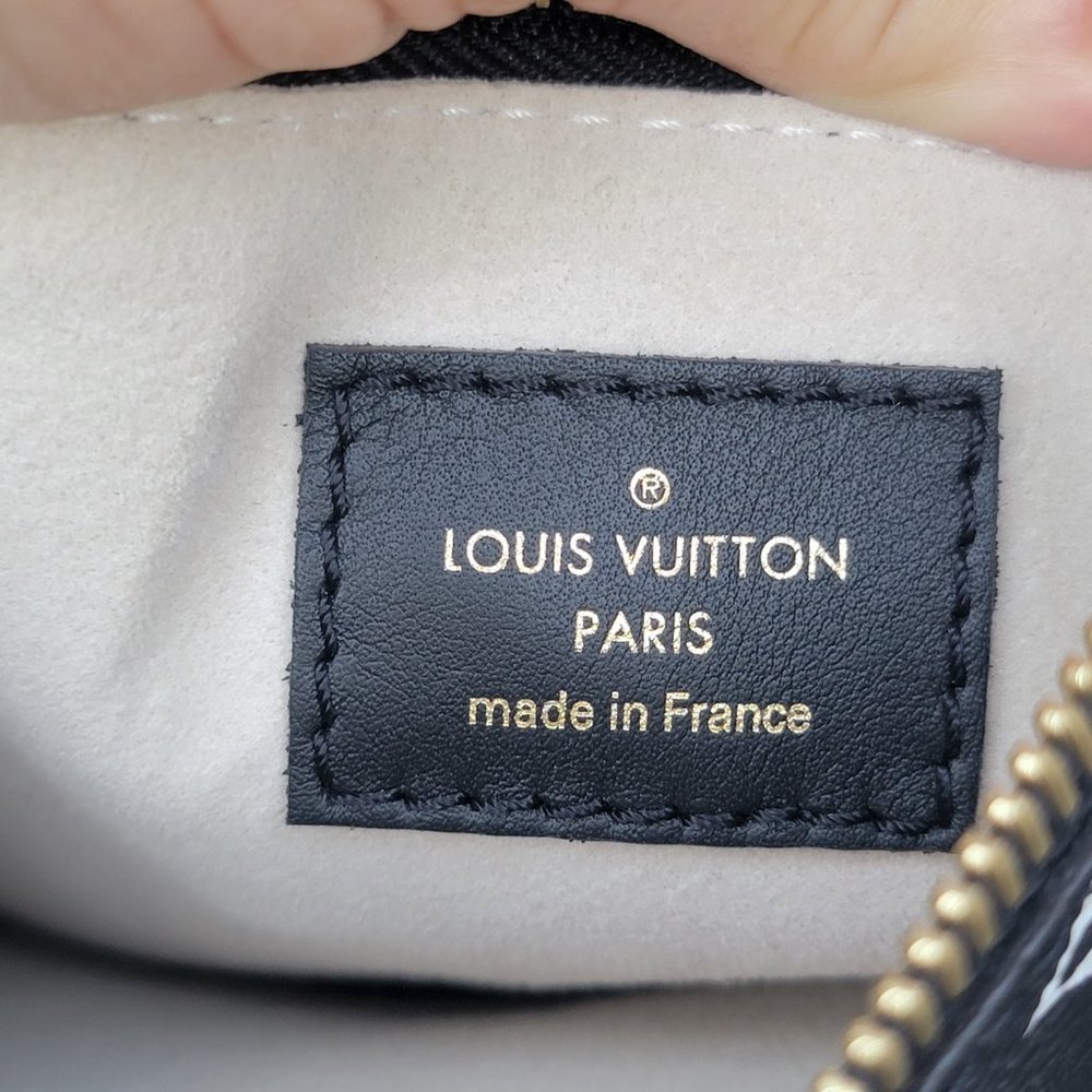 ❌❌SOLD ❌❌  Louis Vuitton NeoNoe Giant Jungle Ivory - Picture 3 of 16